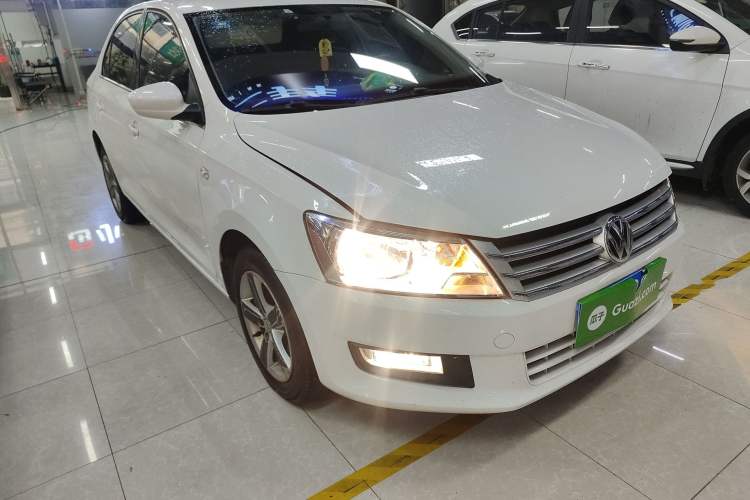 Used Volkswagen Santana 2015 1.6L Manual Comfort Edition