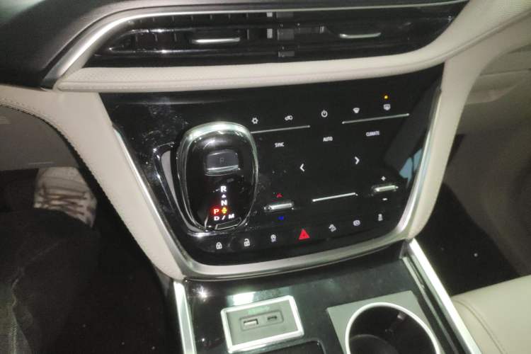 Used Buick GL8 2021 ES Landtrek 653T Comfort Edition
