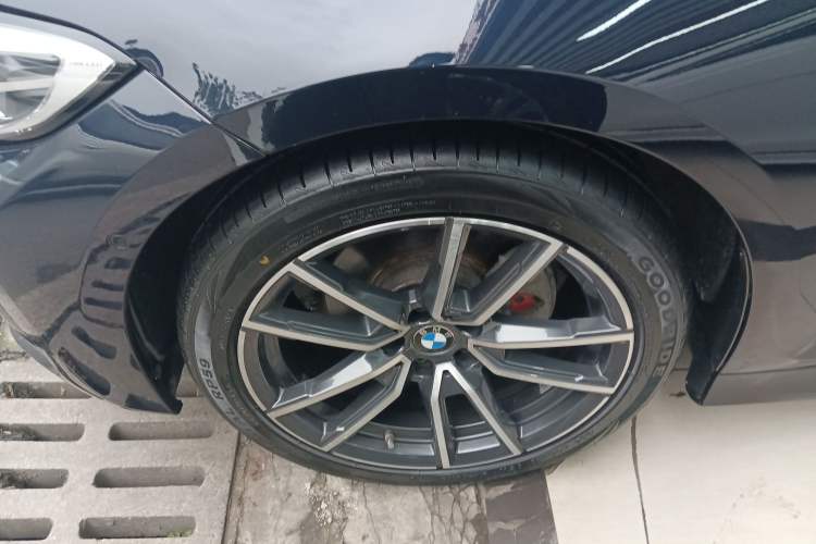 Used BMW 3 Series 2021 Restyled 325Li M Sport Package
