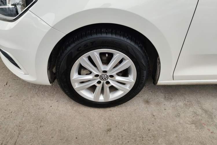Used Volkswagen Santana 2018 1.5L Manual Comfort Edition
