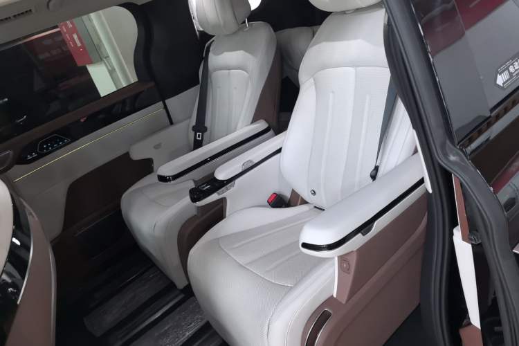 Used BYD Xia 2025 DM-i 1.5T 180km Beyond Edition
