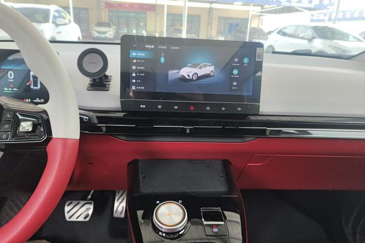 Used MG 4 EV 2022 460 km All-Wheel-Drive Performance Version
