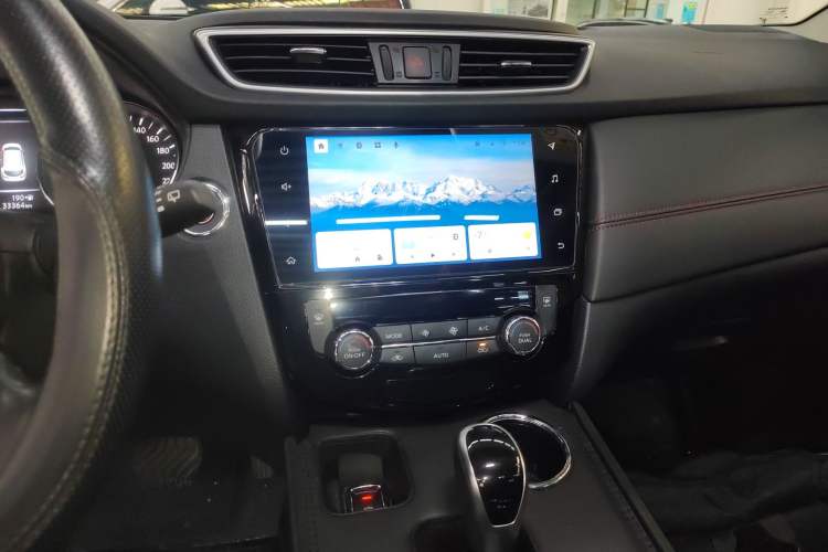 Used Nissan Qashqai 2023 Classic 2.0L CVT XV Prem. Smart Enjoyment Edition
