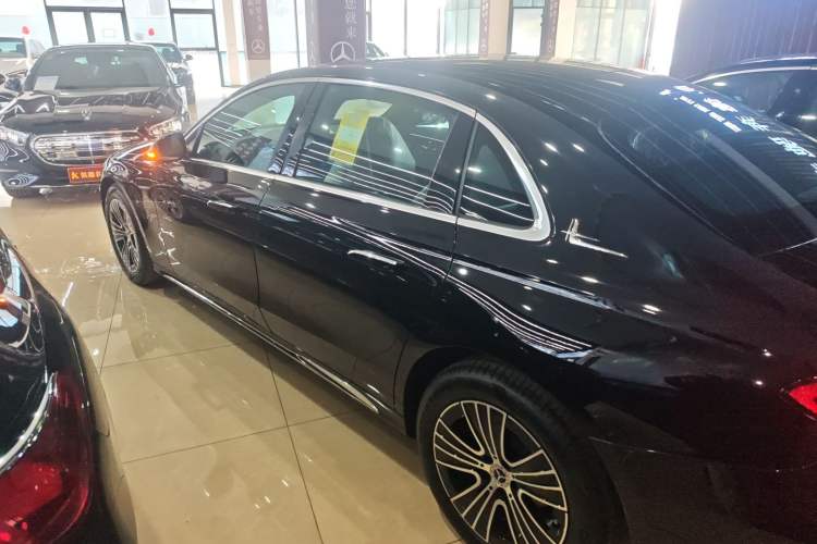 Used Mercedes-Benz E-Class 2024 E 260 L 4MATIC
