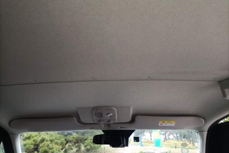 Used Iveco Eurocargo 2021 3.0T Automatic Chao Rui Short Wheelbase Low-Roof Side-Sliding Door F1C
