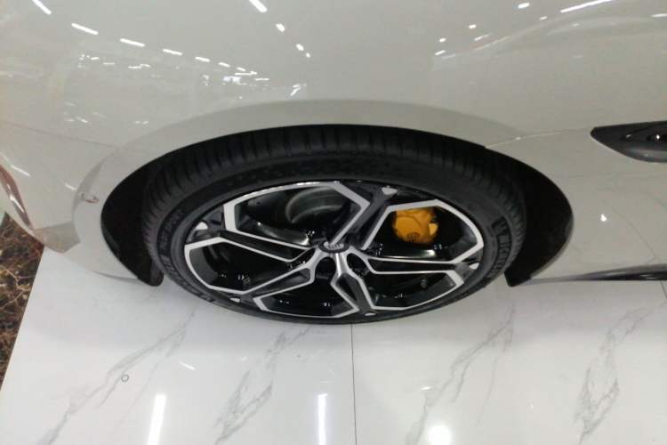 Used  SU7 2024 Rear-Drive Long-Range Intelligent Driving Version
