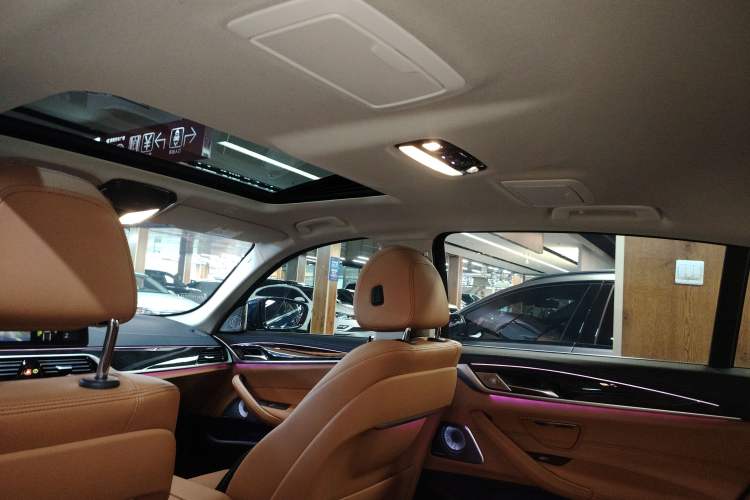 Used BMW 5 Series 2022 525Li Luxury Package
