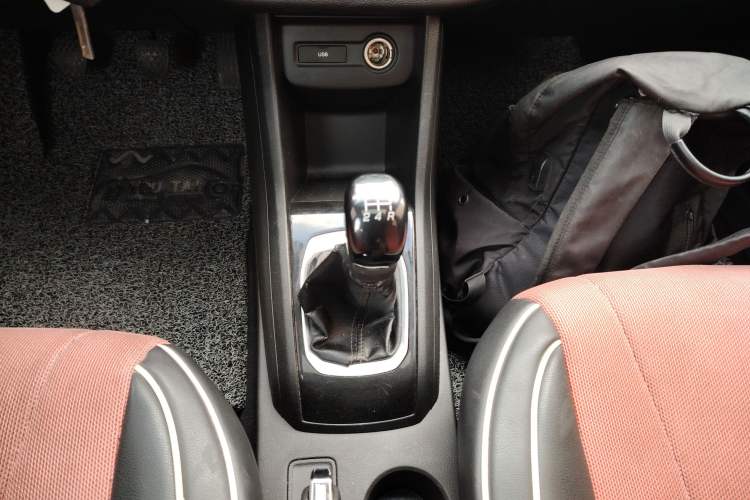 Used Baojun 310 2016 1.2L Manual Luxury Model