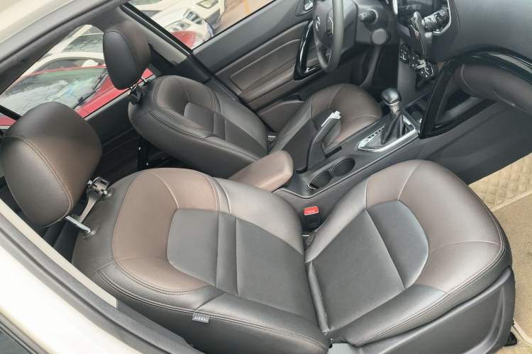 Used GAC Trumpchi GS4 2017 200T G-DCT Two-Wheel Drive Elite Edition