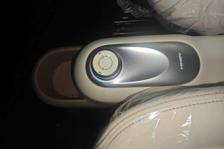 Used Wuling Hongguang MINIEV 2025 Four-Door Version Advanced Edition