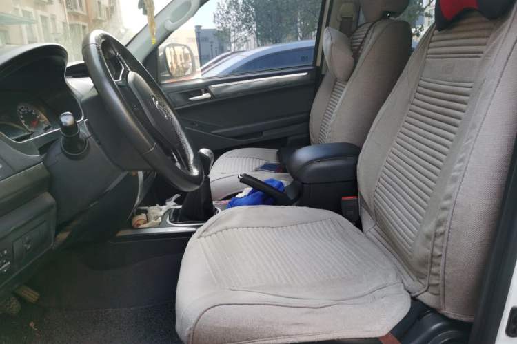 Used Foton Tunland 2018 2.4L E5 Two-Wheel Drive Comfort Version 4G69S4M
