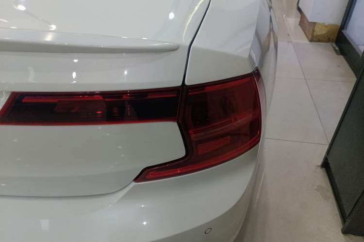 Used Volvo S90 2018 T4 Zhiyi Edition