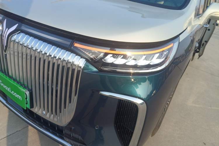 Used VOYAH Dream 2025 PHEV Four-Wheel-Drive Flagship Version – Qiankun Edition
