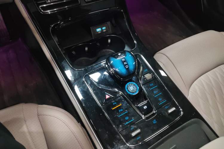 Used BYD Han 2025 DM-i Smart Drive 125KM Prestige Model
