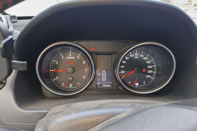 Used Haval H6 2016 Upgraded Model 1.5T Manual Two-Wheel Drive Elite Version
