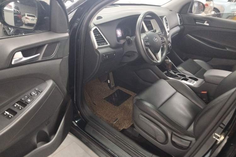 Used Hyundai Tucson 2015 1.6T Dual-Clutch Two-Wheel-Drive Smart Model