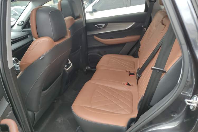 Used Chery Tiggo 8 PLUS 2021 290TGDI DCT Luxury Edition
