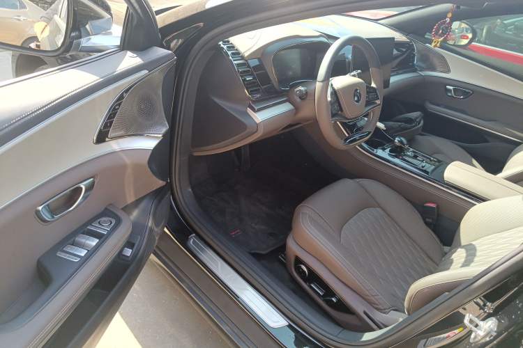 Used BYD Han 2025 DM-i 125KM Prestige Model