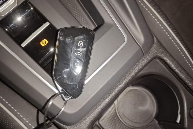 Used Volkswagen Golf 2023 Facelift 280TSI DSG R-Line Lite