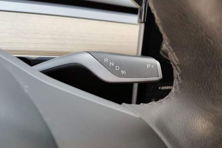 Used Tesla Model Y 2021 Long-Range All-Wheel-Drive Version 3D7