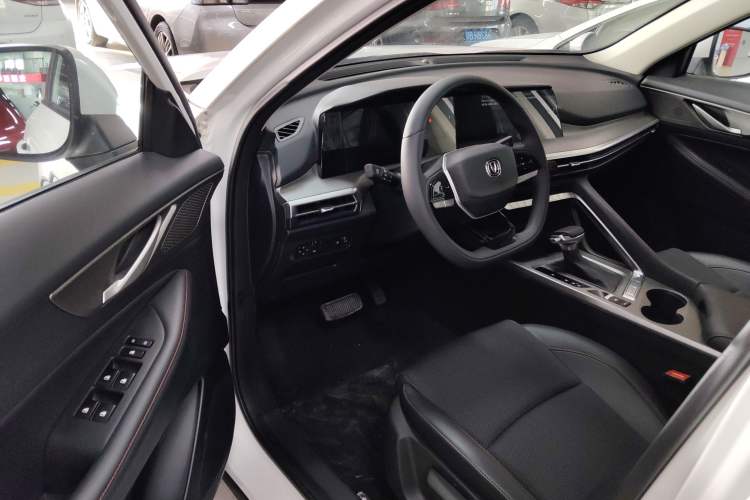 Used Changan CS35PLUS 2023 Enjoy Edition 1.4T DCT Luxury Model
