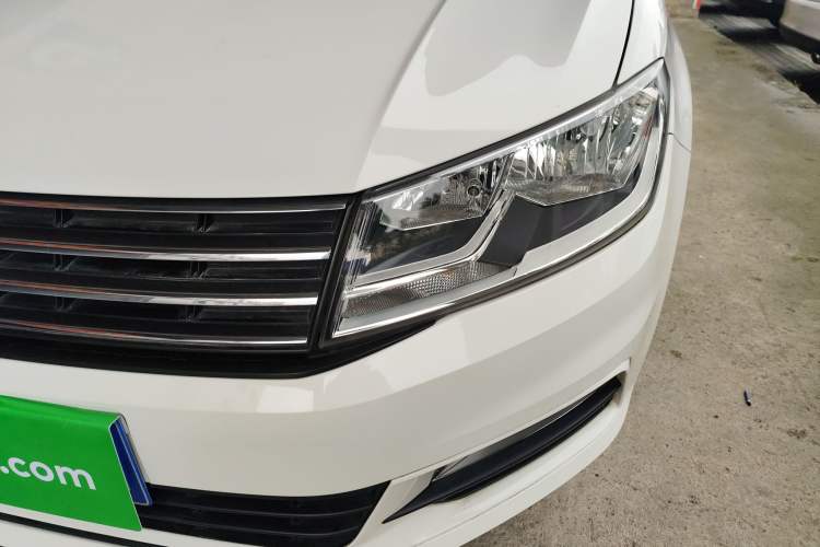 Used Volkswagen Santana 2018 1.5L Manual Comfort Edition
