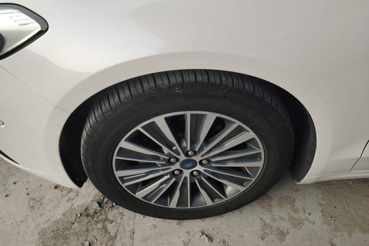 Used Ford Mondeo 2018 EcoBoost 200 Smart Control Luxury Model China VI Standard
