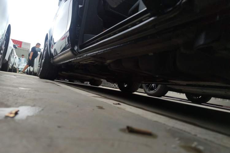 Used Mercedes-Benz V-Class 2017 V 260 Avantgarde Edition
