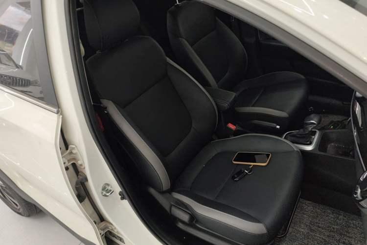 Used Kia kx1 Stonic 2021 1.4L CVT Fun Edition
