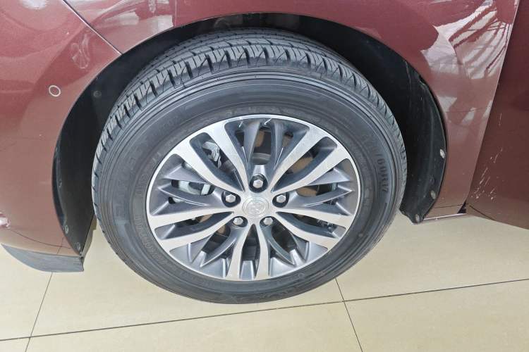 Used Buick GL8 2022 ES Landtrek 653T Luxury Edition

