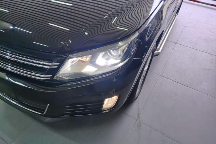 Used Volkswagen Tiguan 2015 1.8TSI Manual Two-Wheel-Drive Limited Edition
