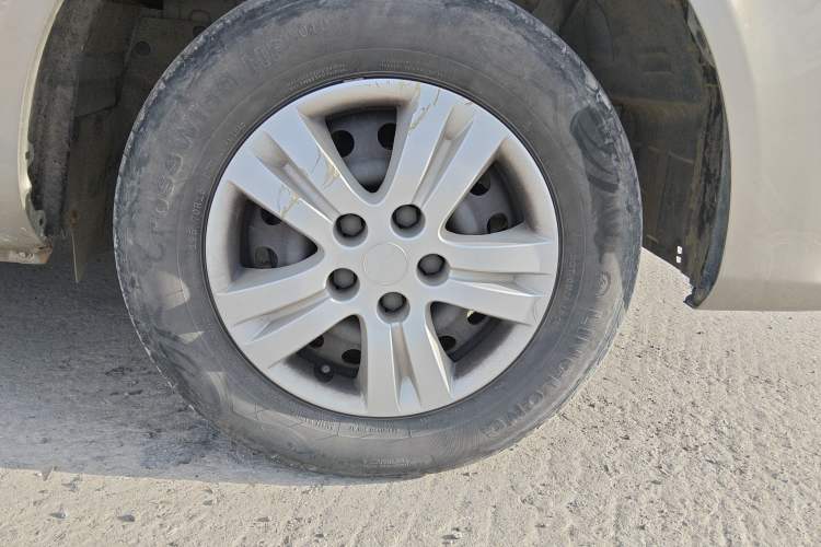 Used FORTHING Lingzhi 2022 Striving Version M5L 2.0L Basic Model 9-Seater
