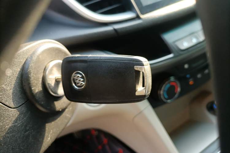 Used Buick GT 2017 15N Automatic Elite Version