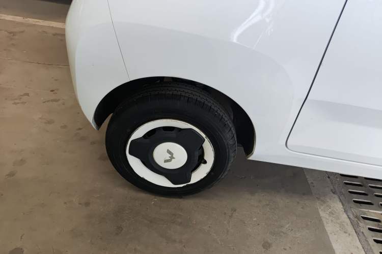 Used Wuling Hongguang MINIEV 2022 Easy Version Lithium Iron Phosphate
