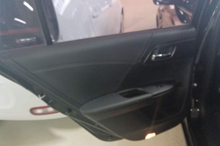 Used Honda Accord 2014 2.0L EX Luxury Edition
