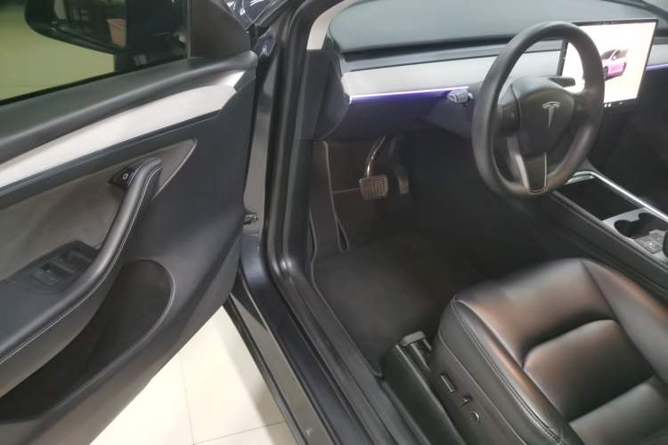 Used Tesla Model Y 2024 Rear-Wheel-Drive Version