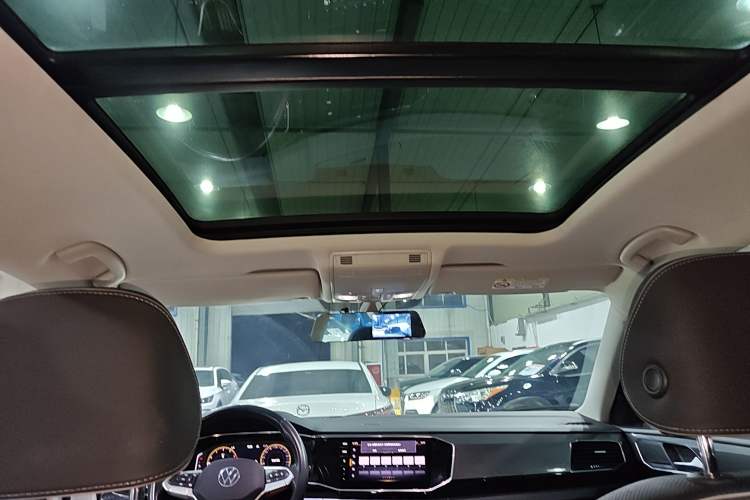 Used Volkswagen Tayron X 2020 330TSI Two-Wheel Drive Luxury Smart Connectivity Version