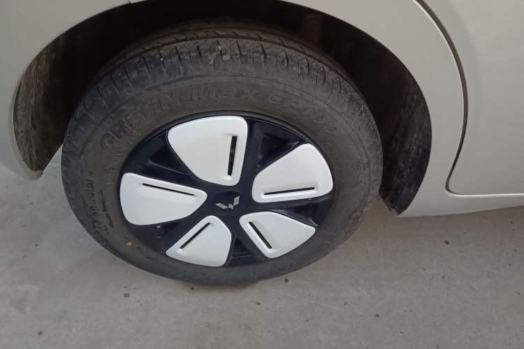 Used Wuling Hongguang MINIEV 2025 Four-Door Version Premium Edition
