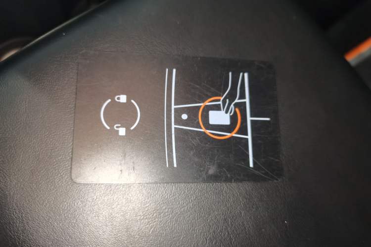 Used Tesla Model Y 2023 Rear-Wheel-Drive Version
