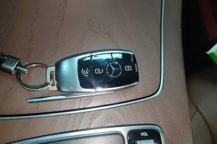 Used Mercedes-Benz E-Class 2022 Revised Version E 300 L Luxury Edition
