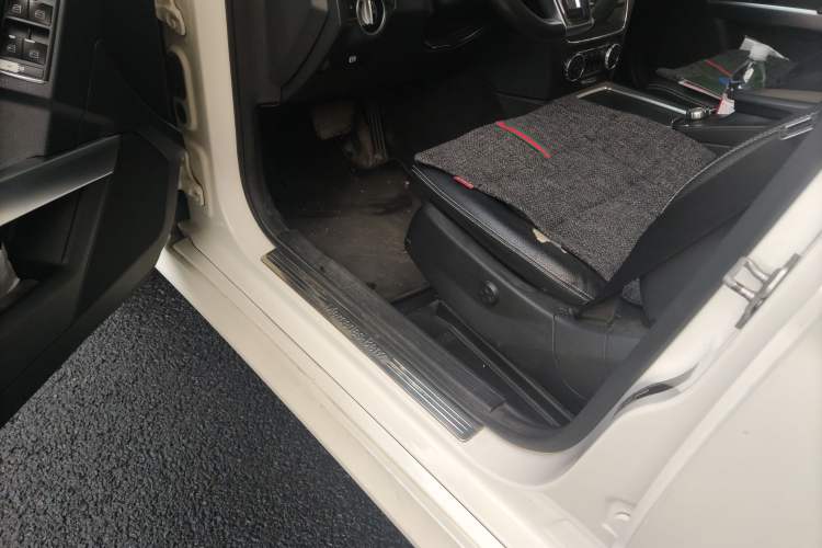 Used Mercedes-Benz GLK-Class 2015 GLK 260 4MATIC Dynamic Edition Ultimate Version
