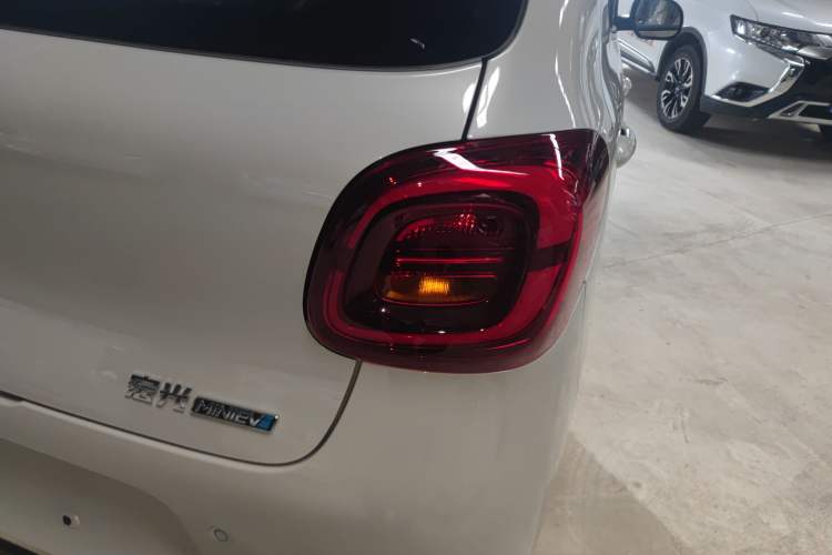 Used Wuling Hongguang MINIEV 2025 Four-Door Version Premium Edition
