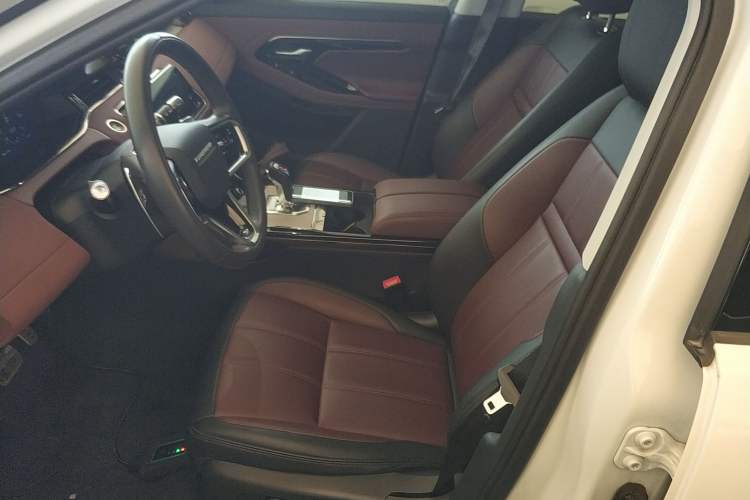 Used Land Rover Range Rover Evoque 2022 Facelifted Aurora L 249 PS R-Dynamic Luxury Edition
