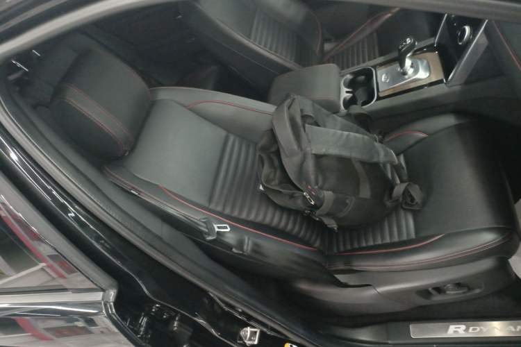 Used Land Rover Discovery Sport New Energy 2021 P300e Performance Tech Edition
