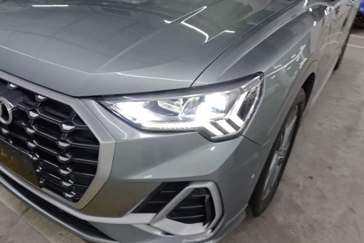 Used Audi Q3 2022 40 TFSI Fashion Dynamic Model
