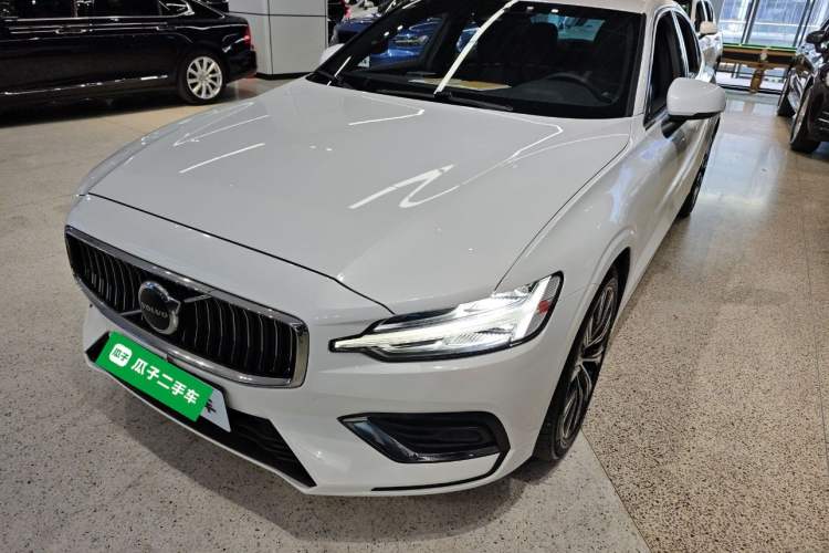 Used Volvo S60 2023 B4 Zhiyuan Luxury Edition

