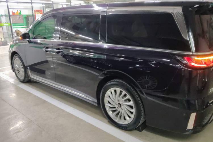 Used VOYAH Dream 2022 0-Emission Version Plus Intelligent Driving Package 475 km