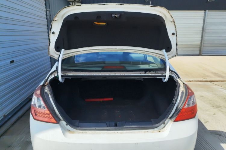 Used Geely Auto Classic Emgrand 2013 Sedan 1.5L Manual Entry-Level Model