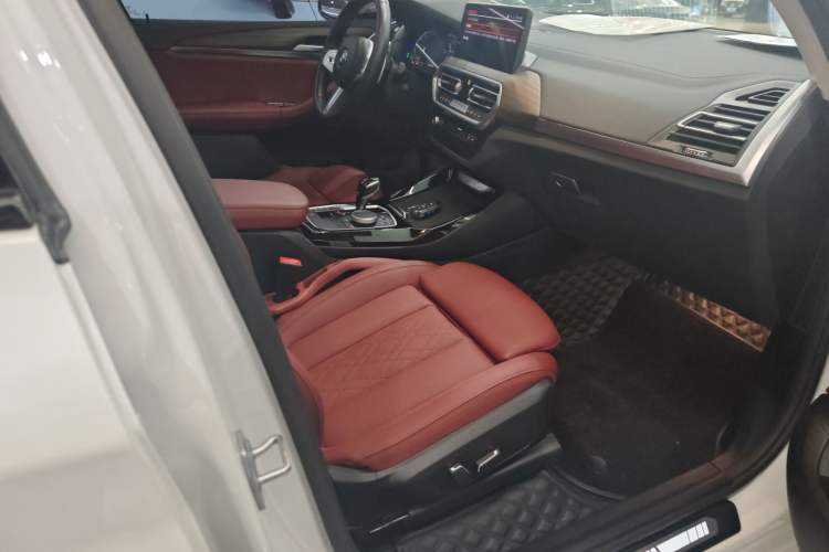 Used BMW X3 2023 Restyled xDrive30i Leading Edition M Night Sky Package
