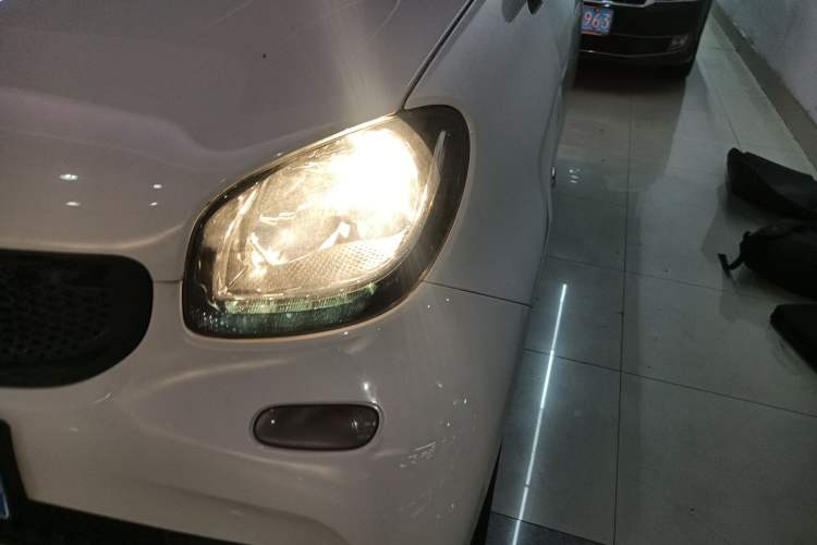 Used  fortwo 2018 1.0L 52kW Hardtop Passion Edition China V Standard
